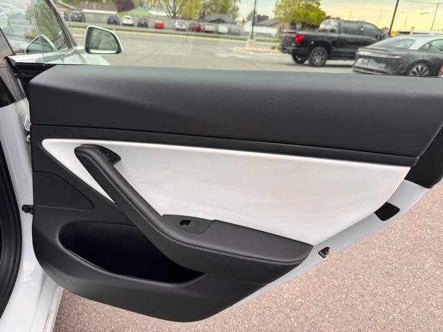 Used 2020 Tesla Model 3 Long Range image 20