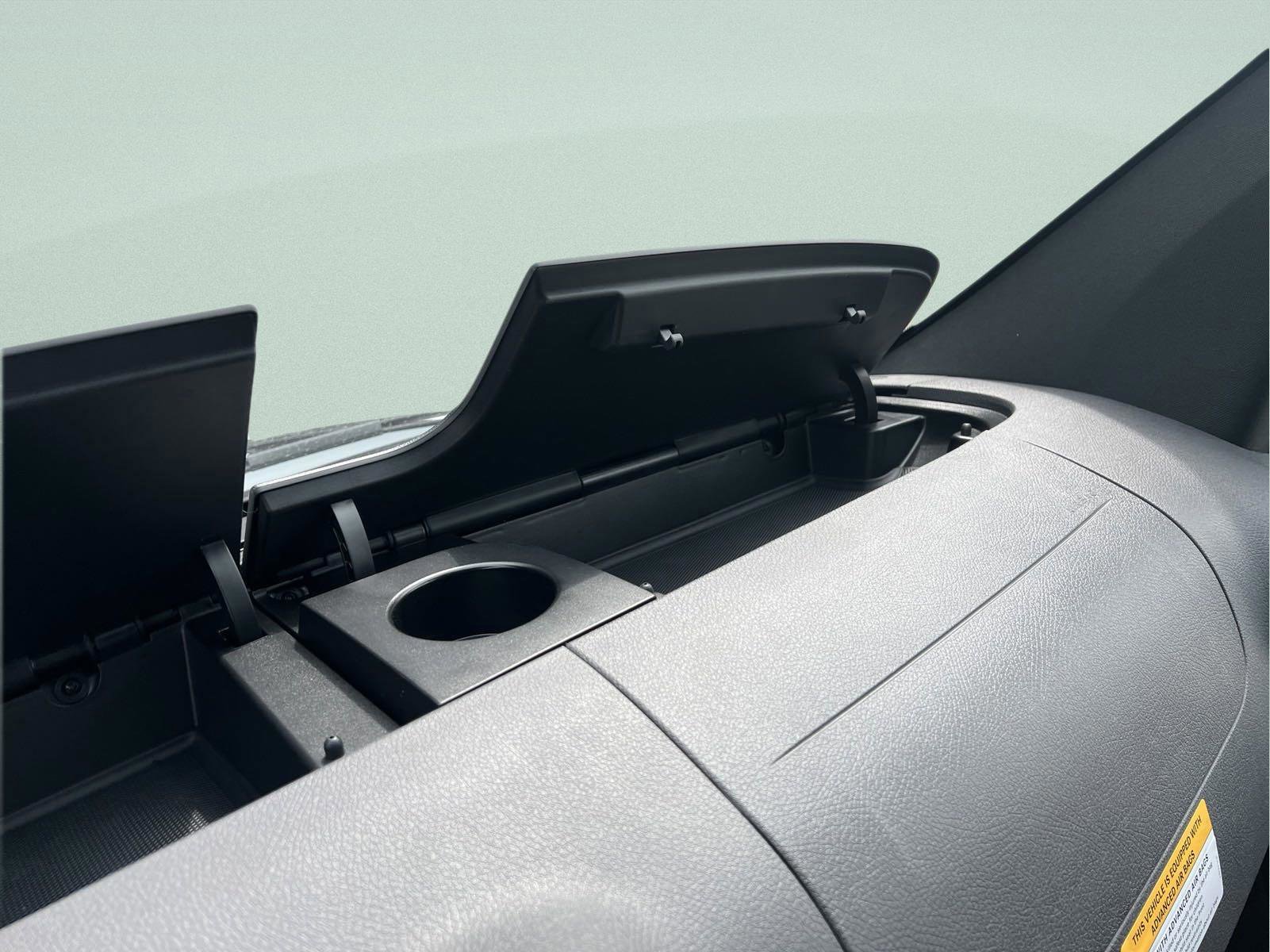 Used 2024 Mercedes-Benz Sprinter 2500 image 44