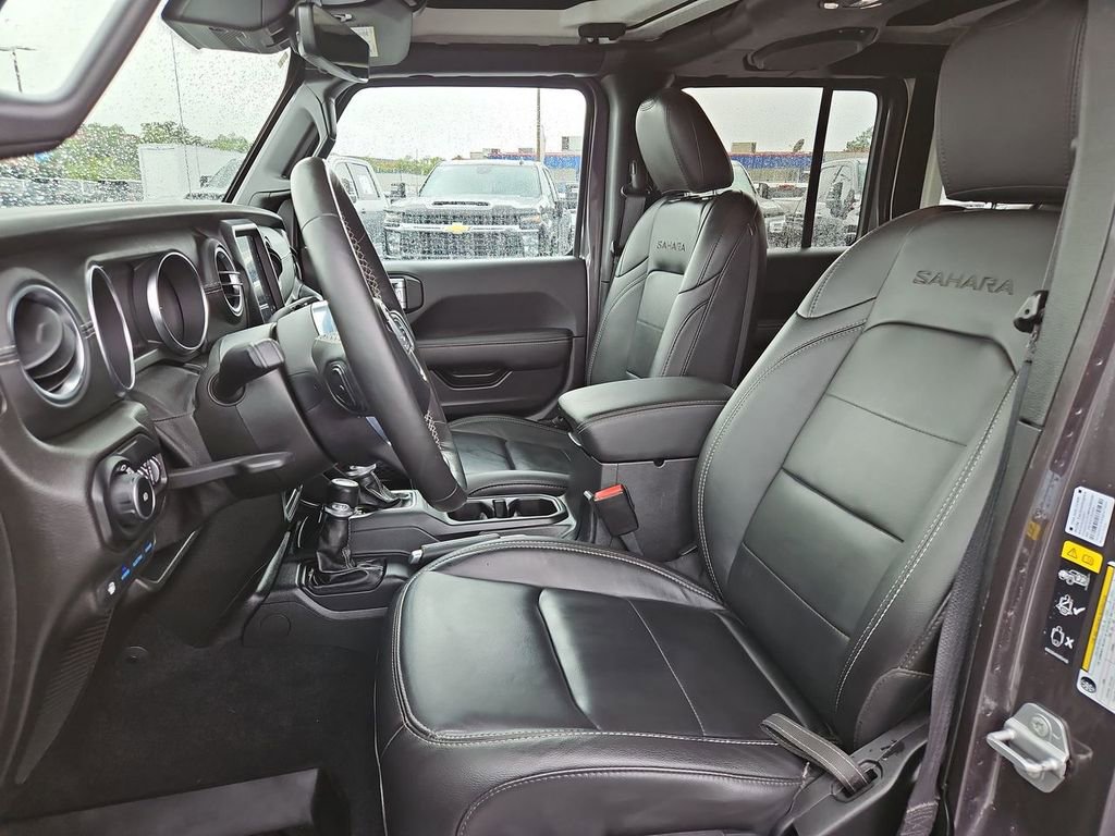 Used 2021 Jeep Wrangler Unlimited Sahara w/ Cold Weather Group image 19