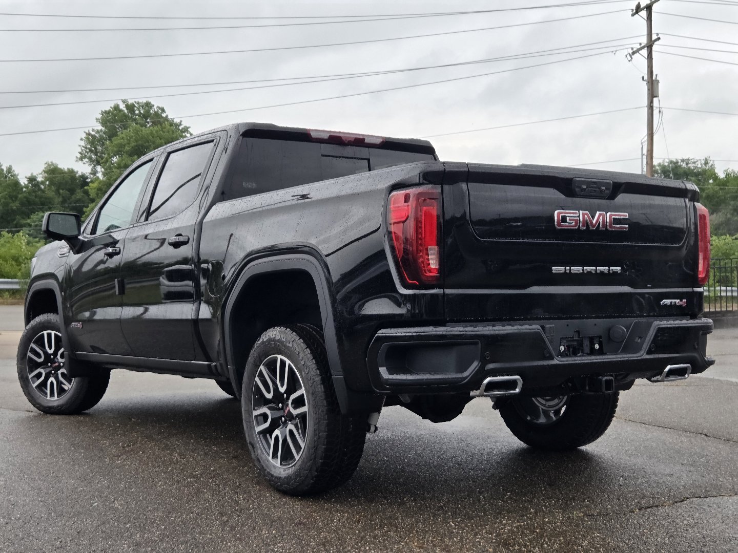New 2026 GMC Sierra 1500 AT4 w/ AT4 Premium Package AWD/4WD image 17