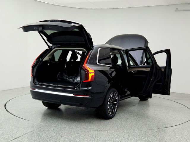 New 2026 Volvo XC90 B6 Plus w/ Protection Package Premier image 11