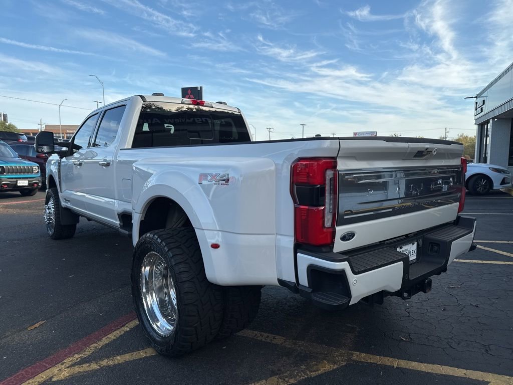 Used 2023 Ford F350 Platinum w/ FX4 Off-Road Package AWD/4WD image 9