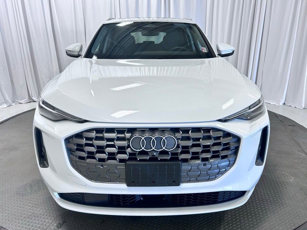 Used 2025 Audi Q5 Premium Plus w/ Premium Plus AWD/4WD image 24