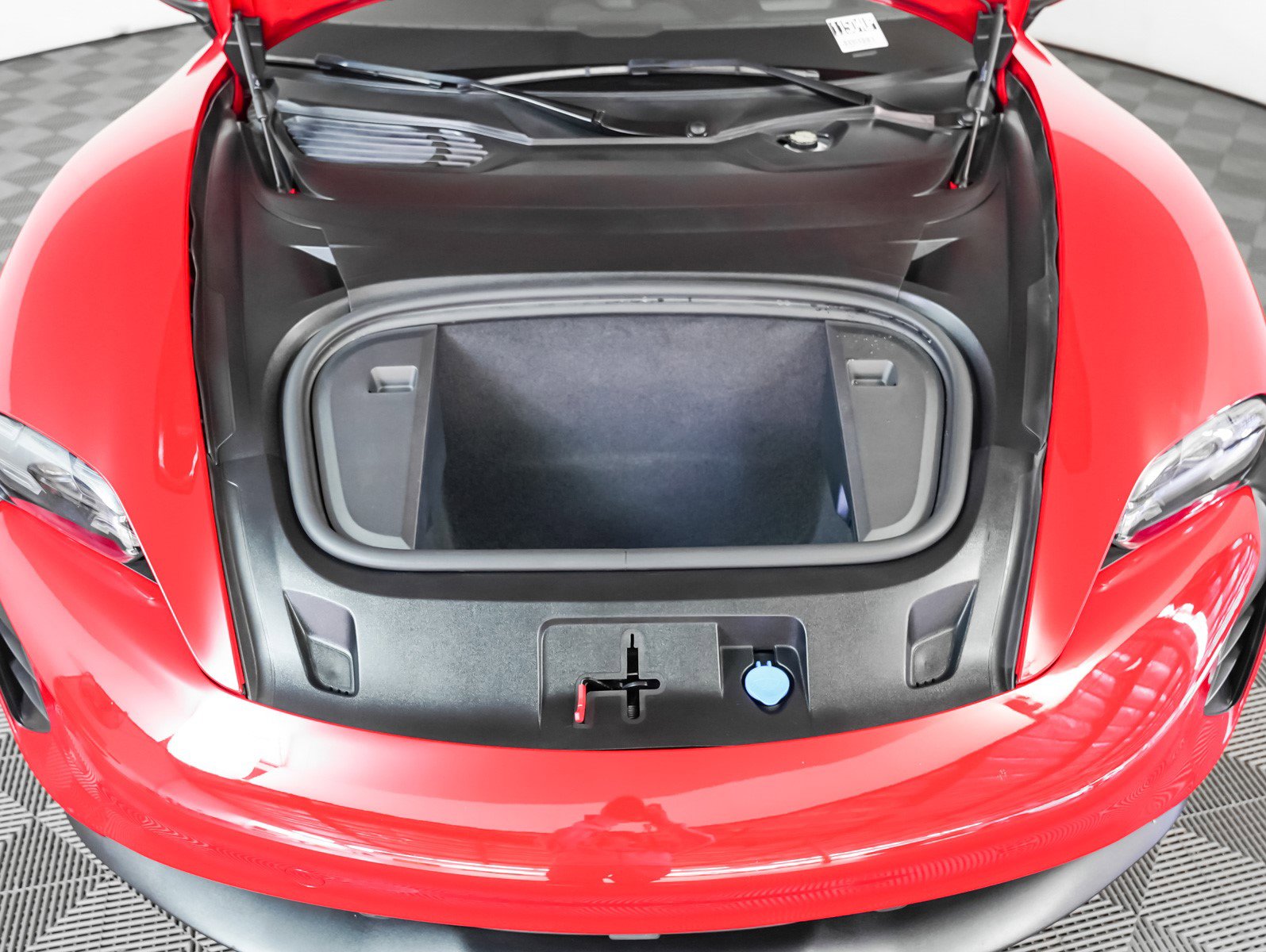 Certified 2022 Porsche Taycan GTS image 12