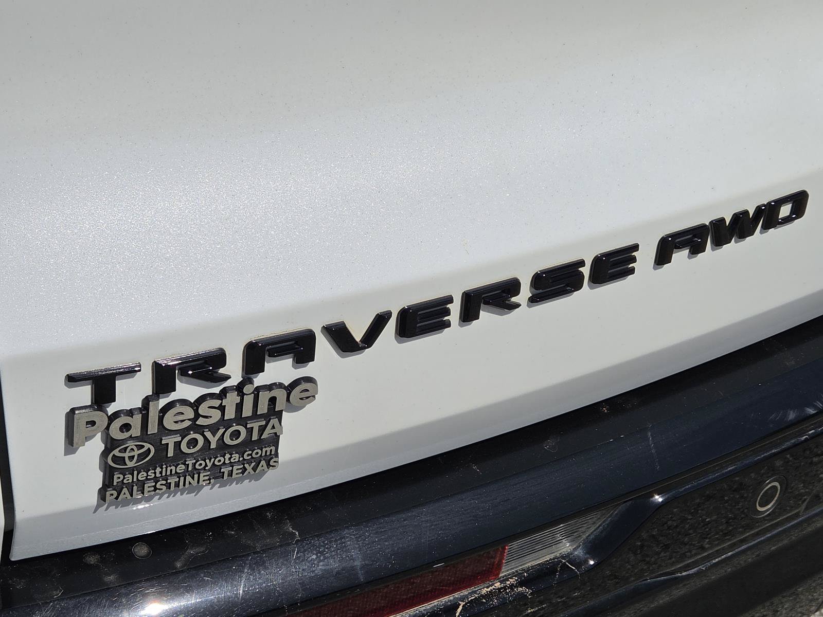 Used 2024 Chevrolet Traverse RS w/ LPO, Floor Liner Package AWD/4WD image 8