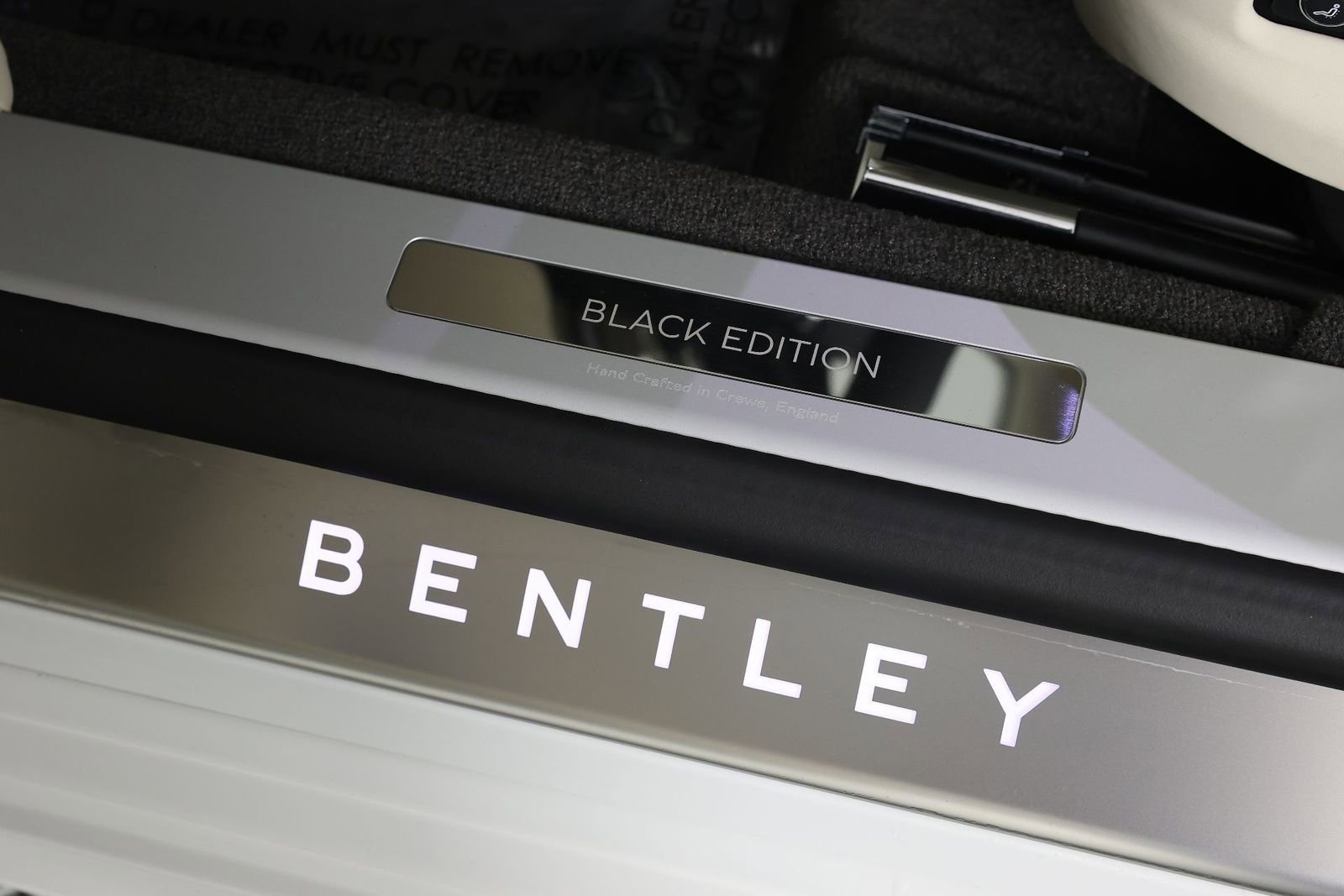 New 2025 Bentley Flying Spur Plug-In Hybrid image 24