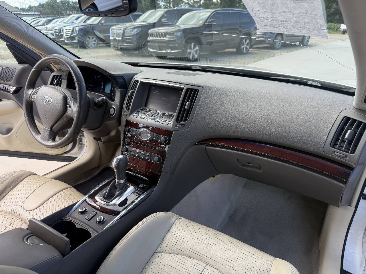 Used 2010 INFINITI G37 x Sedan w/ Premium Pkg AWD/4WD image 29