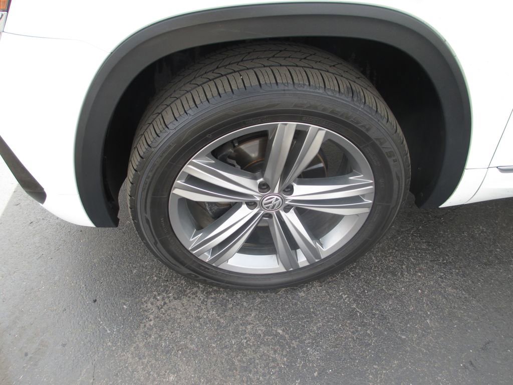 Used 2019 Volkswagen Atlas SEL R-Line image 14