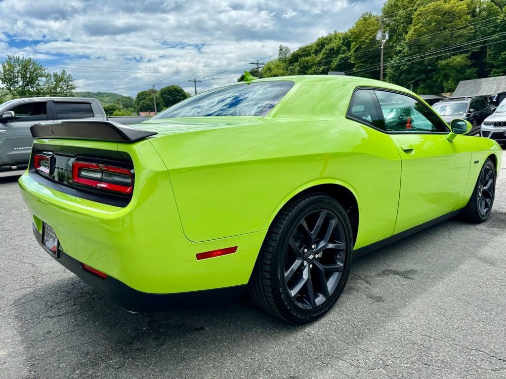 Used 2023 Dodge Challenger R/T w/ Blacktop Package image 11