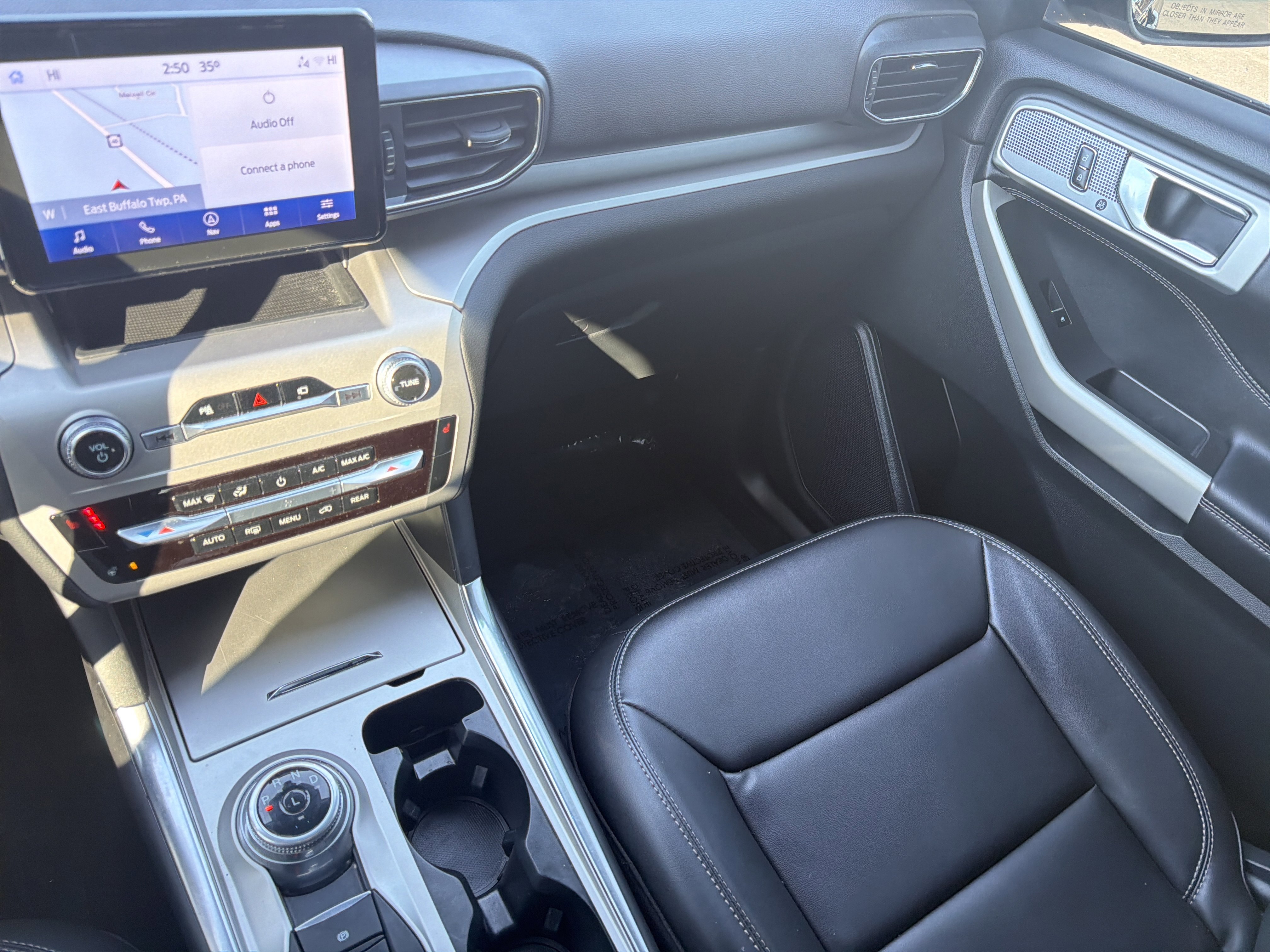 Used 2023 Ford Explorer XLT w/ Equipment Group 202A image 31