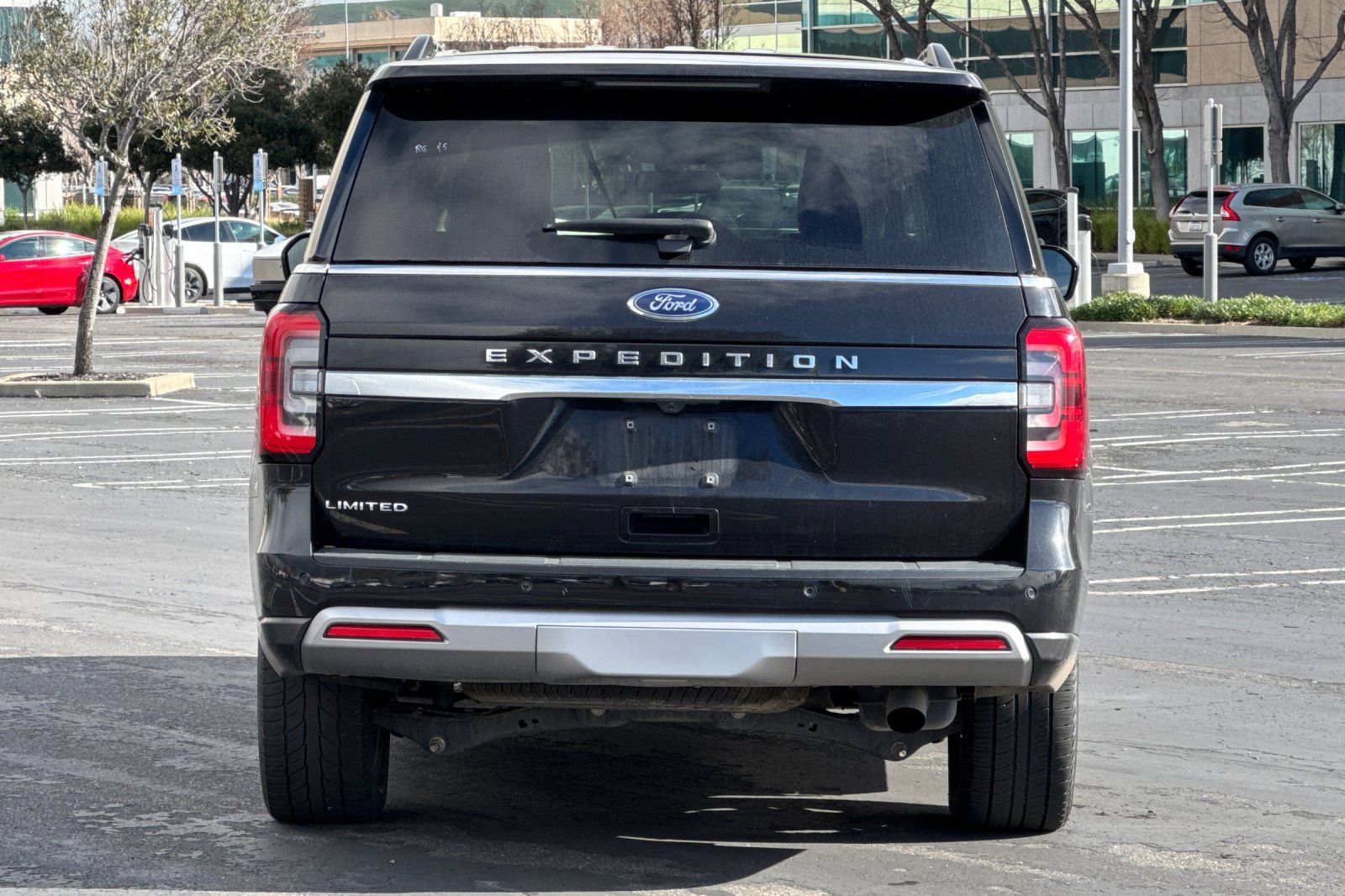 Used 2024 Ford Expedition Limited image 5