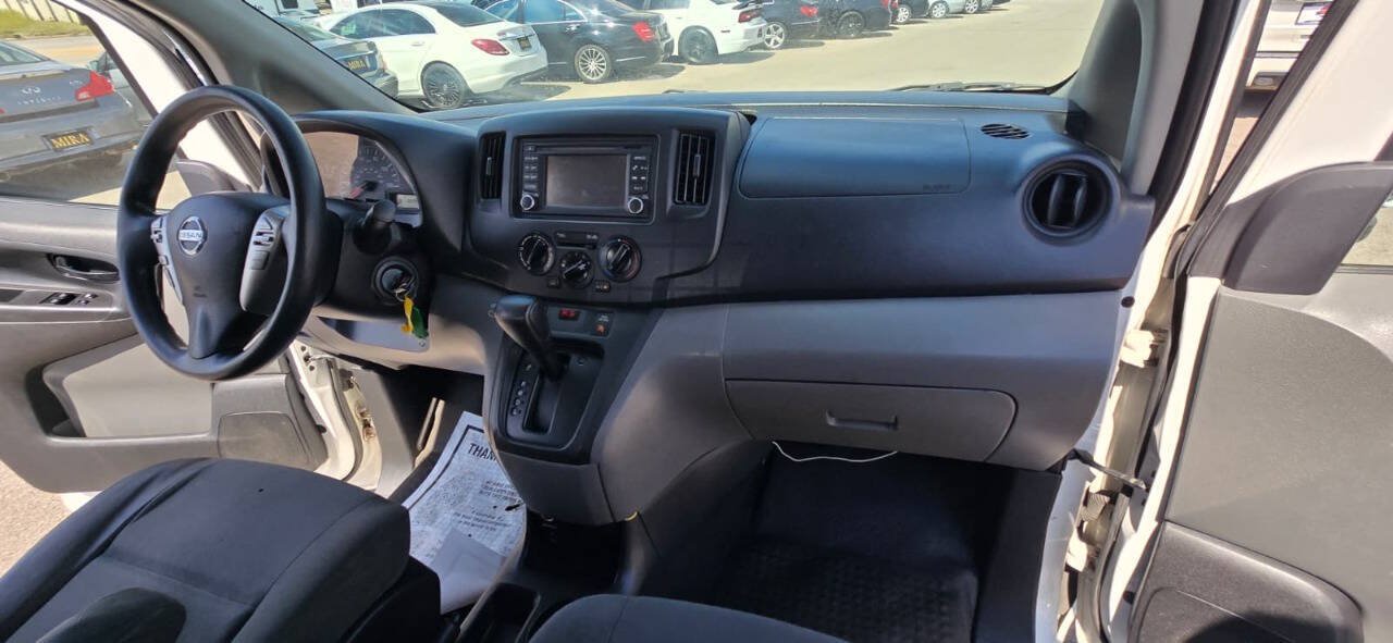 Used 2018 Nissan NV200 SV w/ Navigation Package FWD image 28