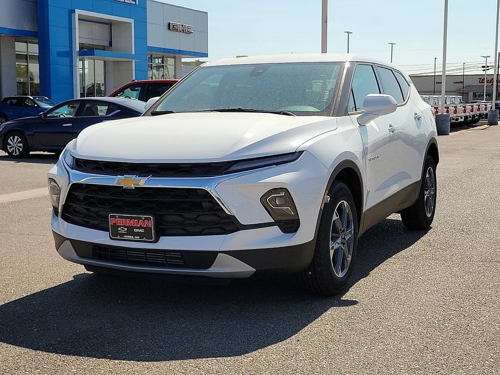 New 2026 Chevrolet Blazer LT FWD image 4