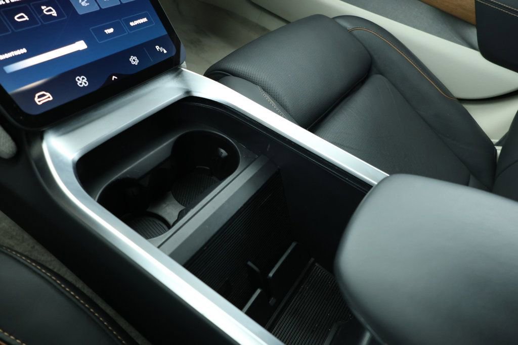 Used 2023 Lucid Air Touring image 14