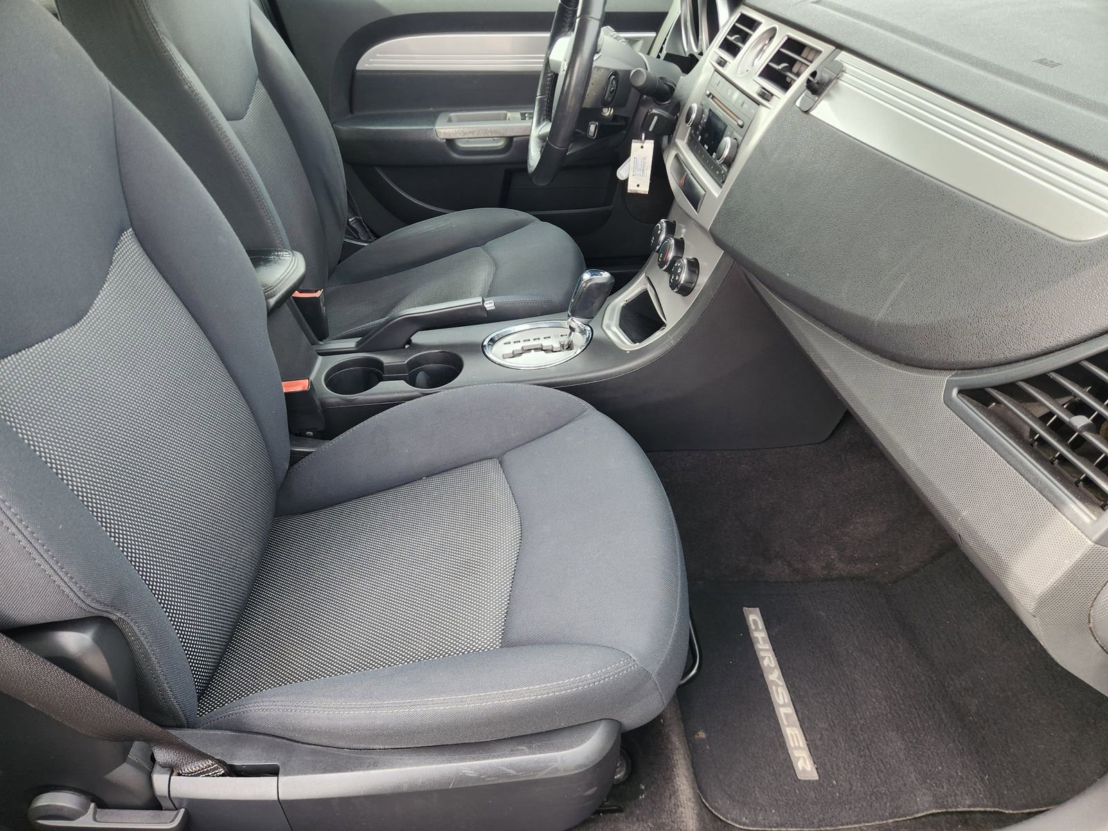 Used 2009 Chrysler Sebring Touring image 17