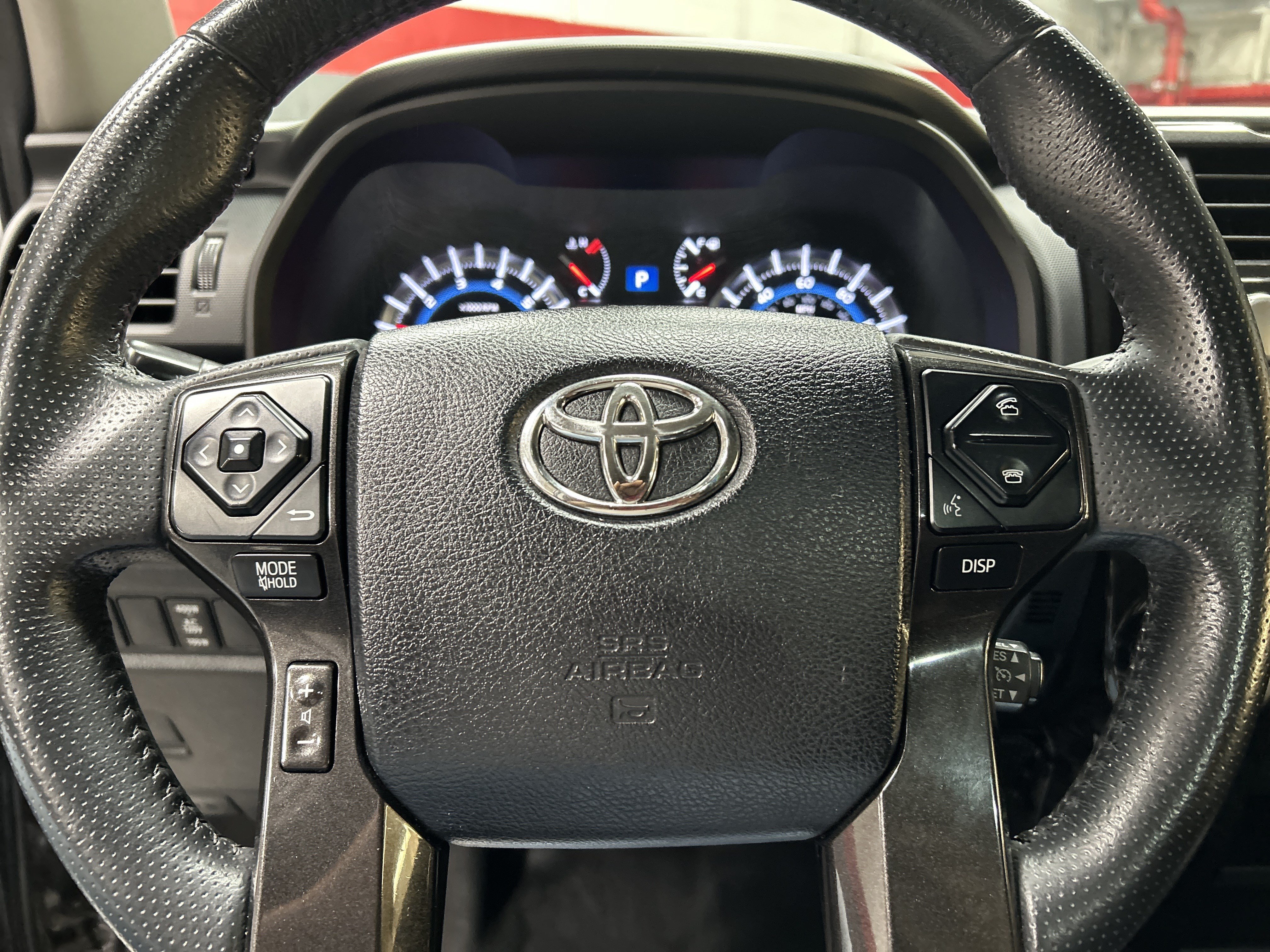 Used 2019 Toyota 4Runner TRD Off-Road AWD/4WD image 18