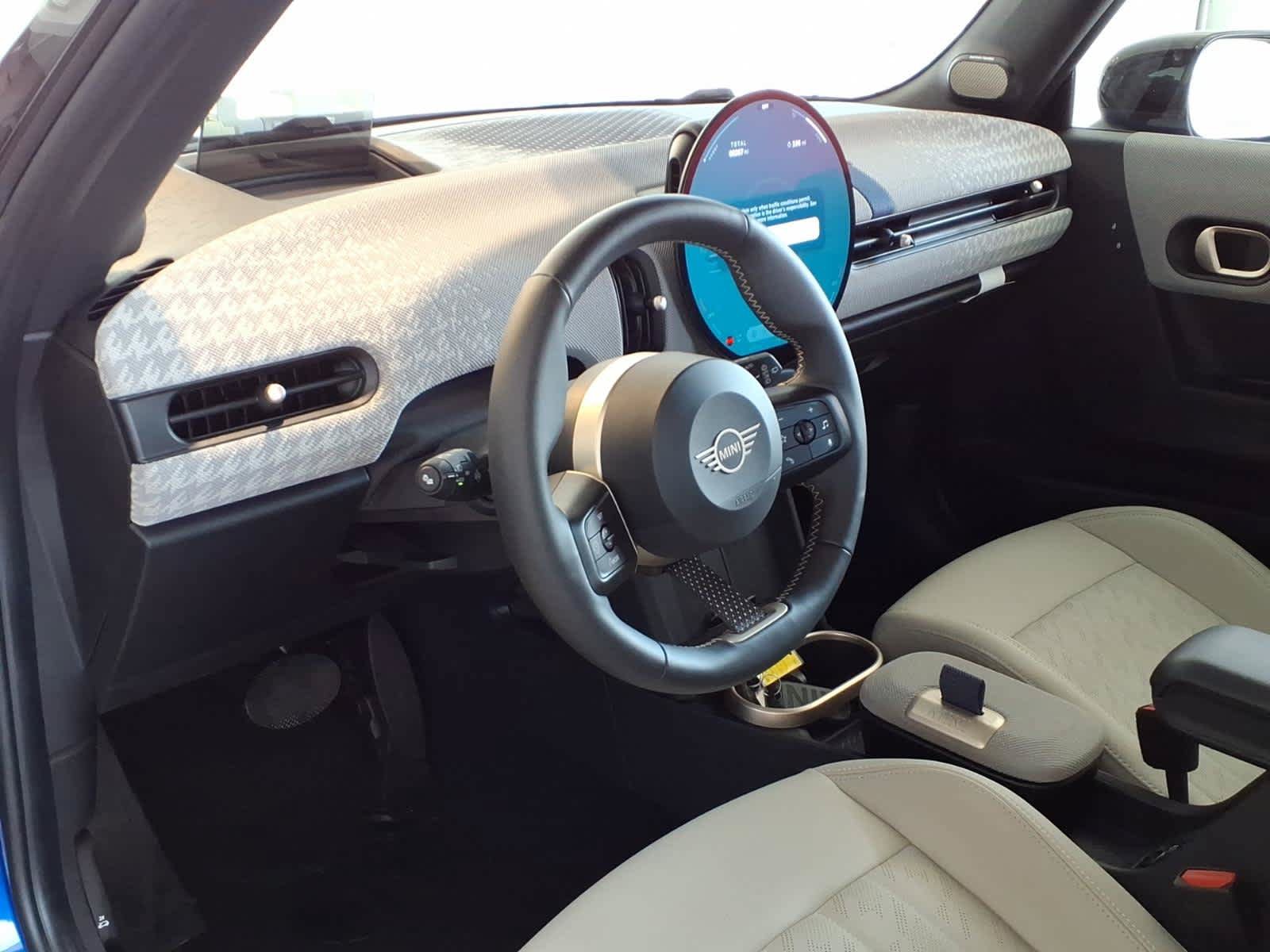 Used 2025 MINI Cooper S FWD image 9