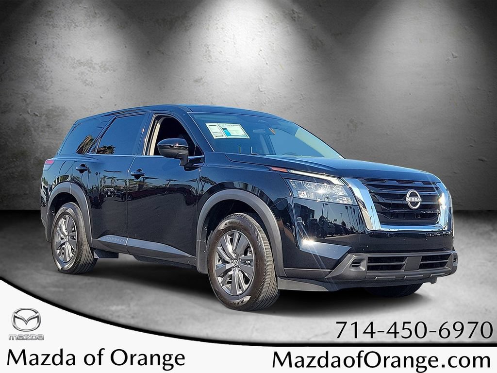 Used 2025 Nissan Pathfinder S