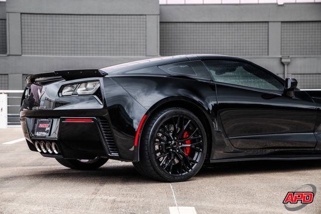 Used 2015 Chevrolet Corvette Z06 w/ 2LZ Preferred Equipment Group RWD image 57