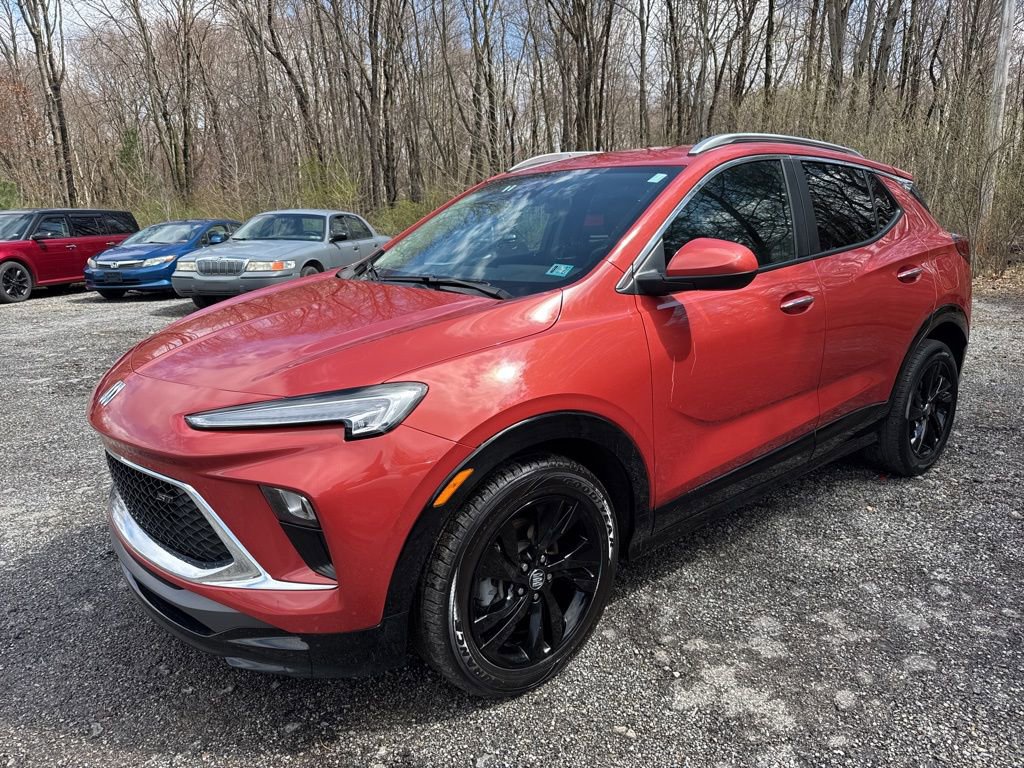 Used 2024 Buick Encore GX Sport Touring w/ Comfort Package image 4