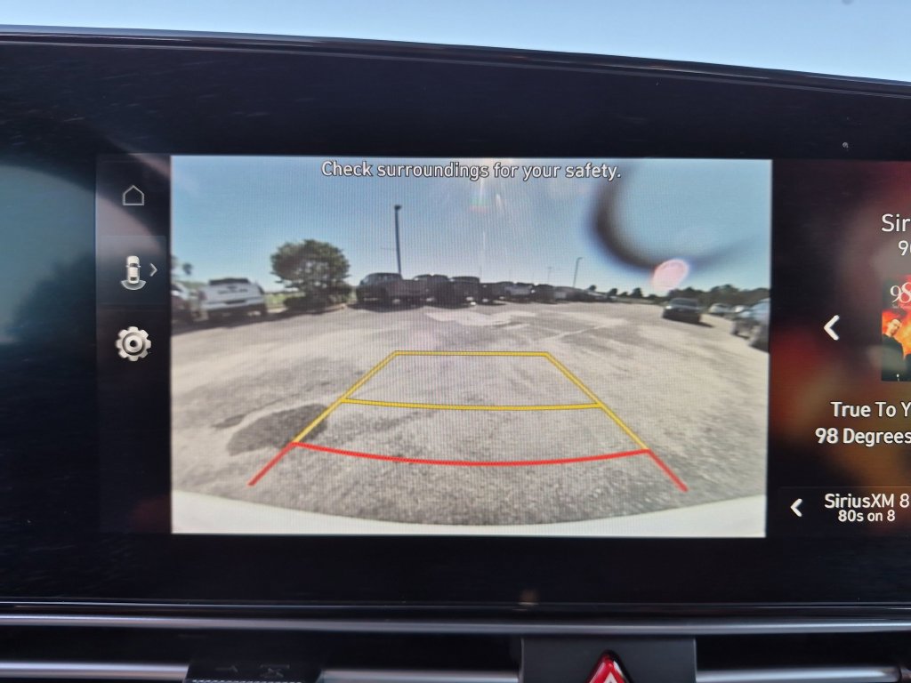 Used 2025 Hyundai Elantra Limited FWD image 26