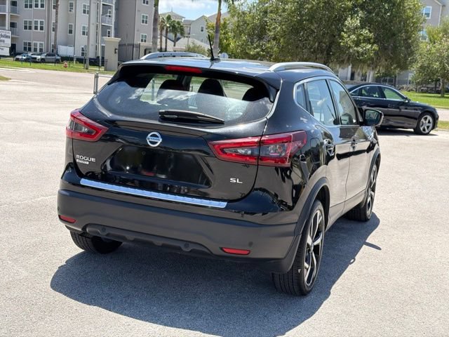 Used 2022 Nissan Rogue Sport SL FWD image 5