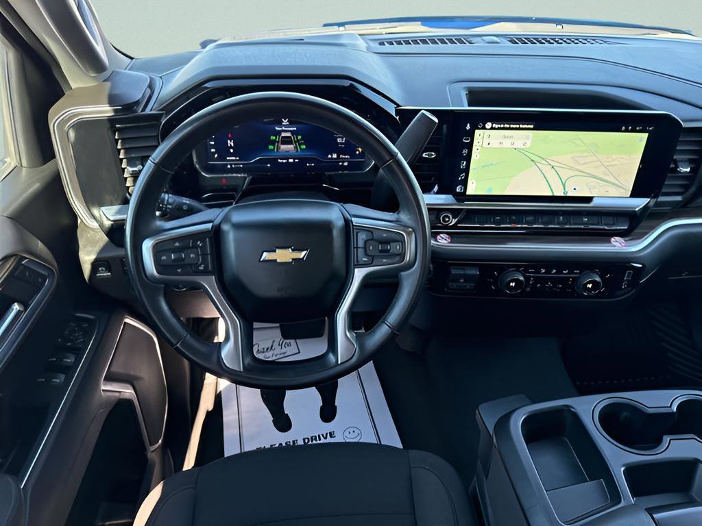 Used 2025 Chevrolet Silverado 1500 LT AWD/4WD image 19