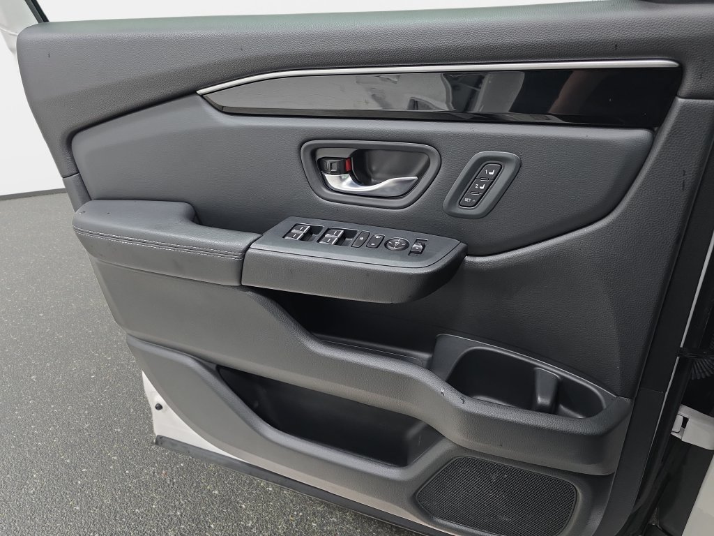 Used 2023 Honda Pilot Touring image 22