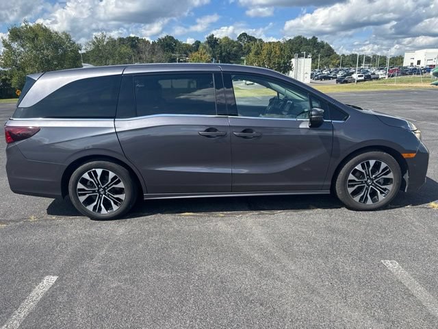 Used 2025 Honda Odyssey Elite image 3