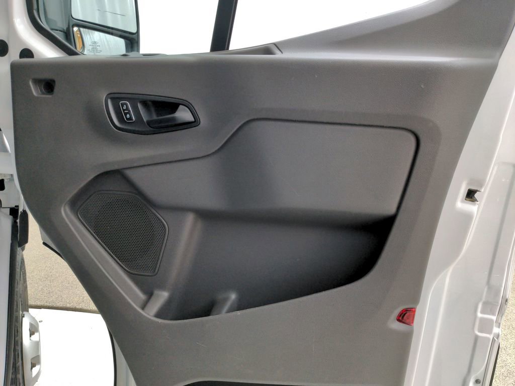 Used 2023 Ford Transit 250 Low Roof AWD w/ Exterior Upgrade Package image 24