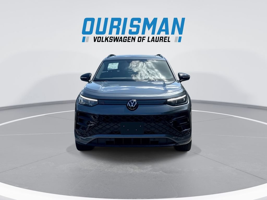 New 2026 Volkswagen Tiguan SE R-Line AWD/4WD image 3