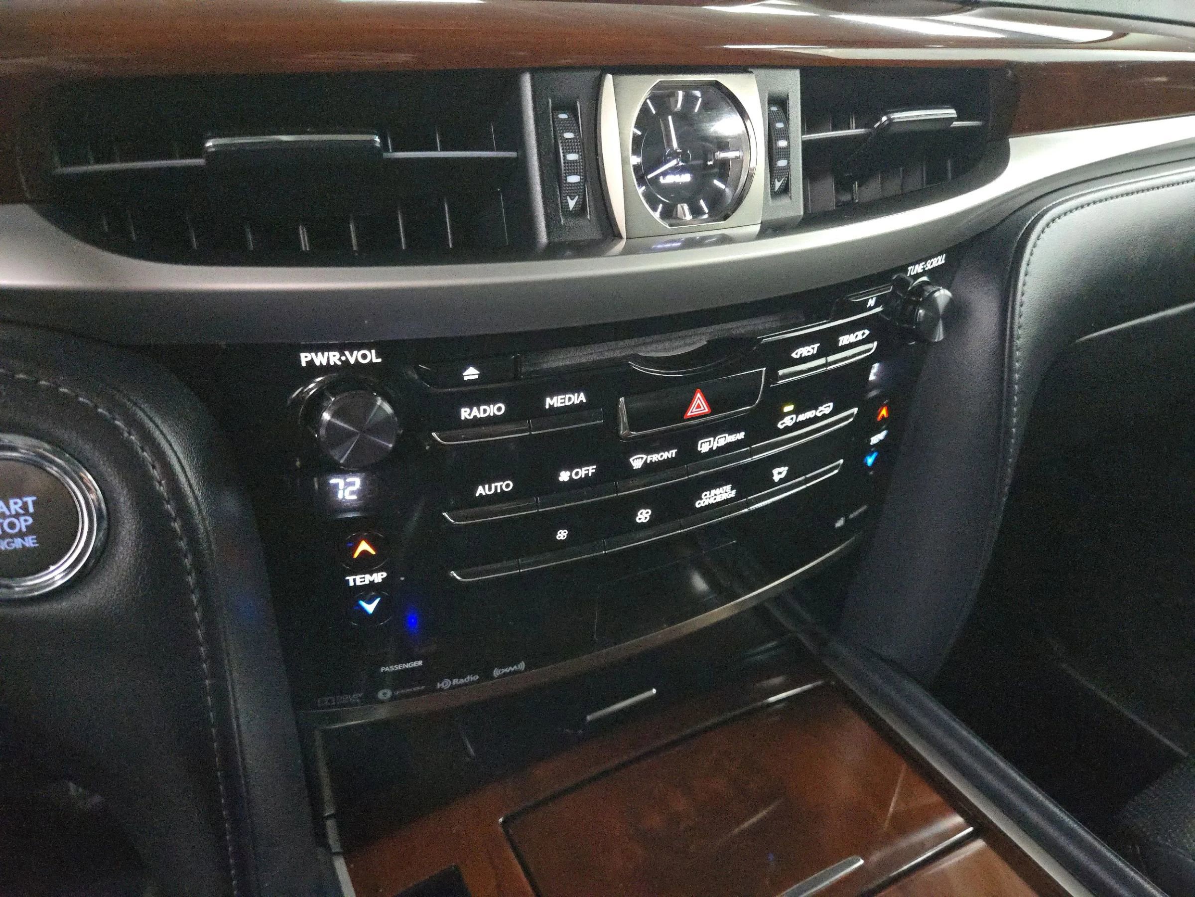 Used 2018 Lexus LX 570 4WD image 27