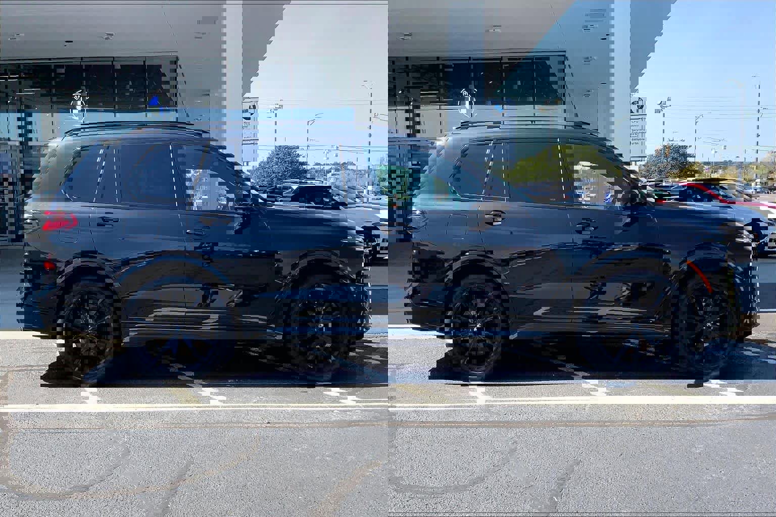 Certified 2026 BMW X7 M60i image 33