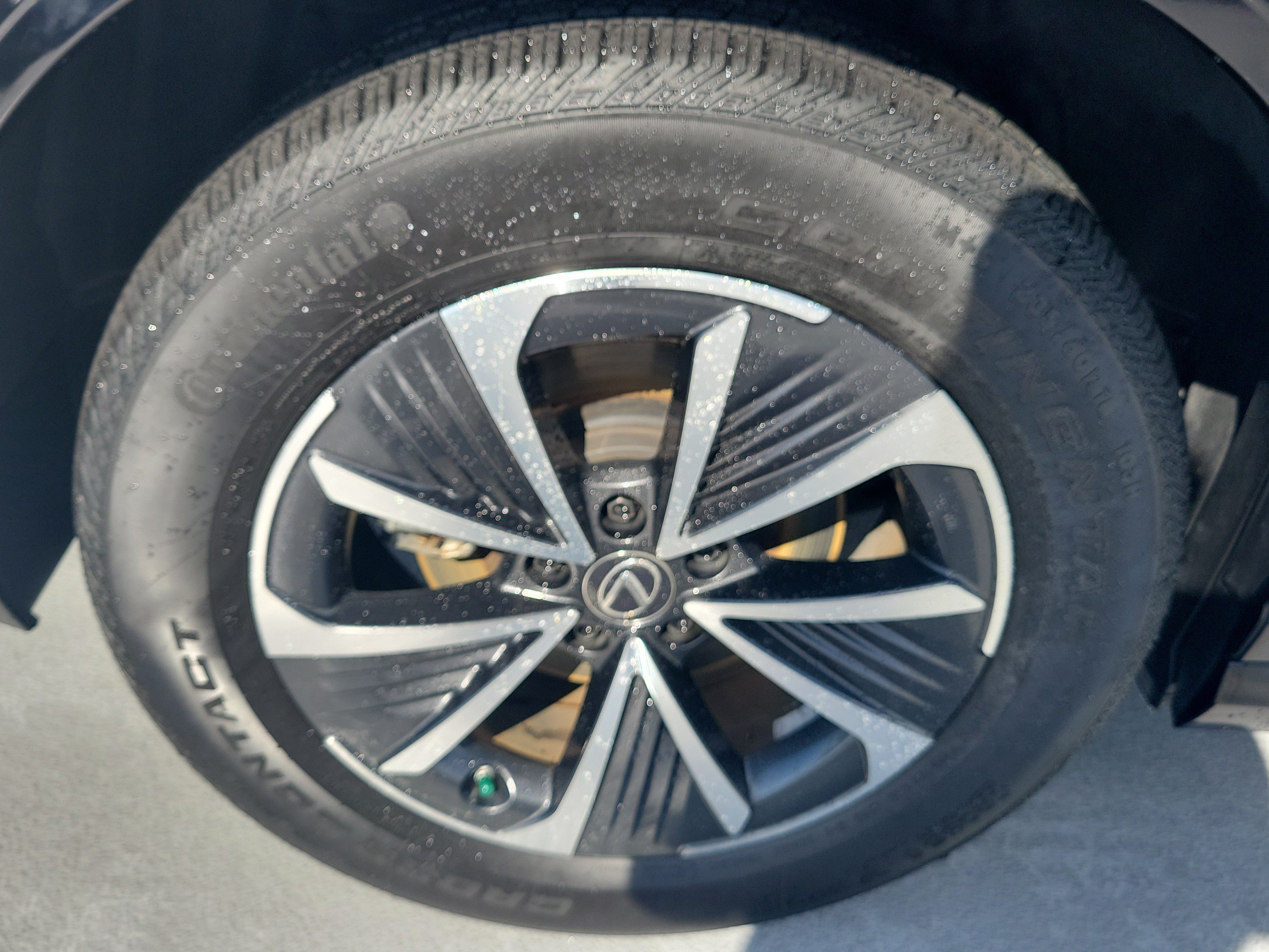 Used 2024 Lexus RZ 300e Premium w/ Accessory Package (Z1) FWD image 7