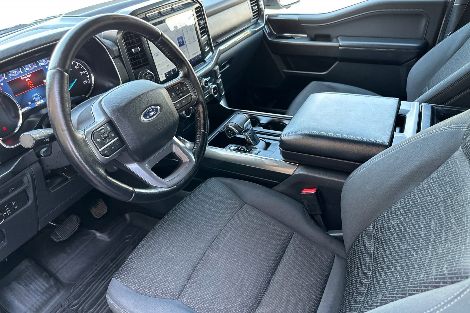 Used 2022 Ford F150 XLT w/ Equipment Group 302A High image 10