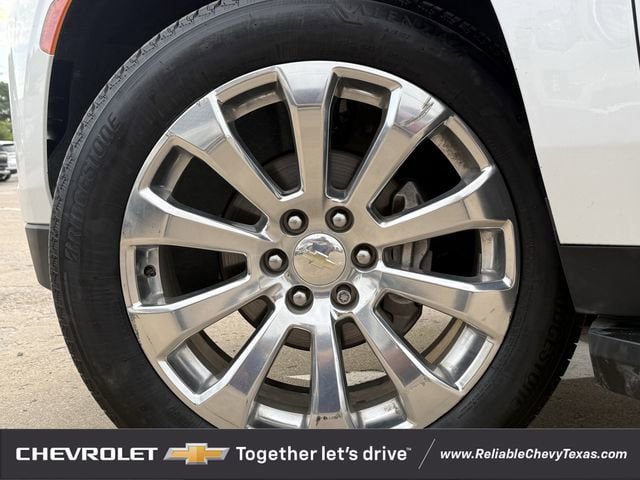 Used 2021 Chevrolet Suburban Premier w/ Premium Package AWD/4WD image 10