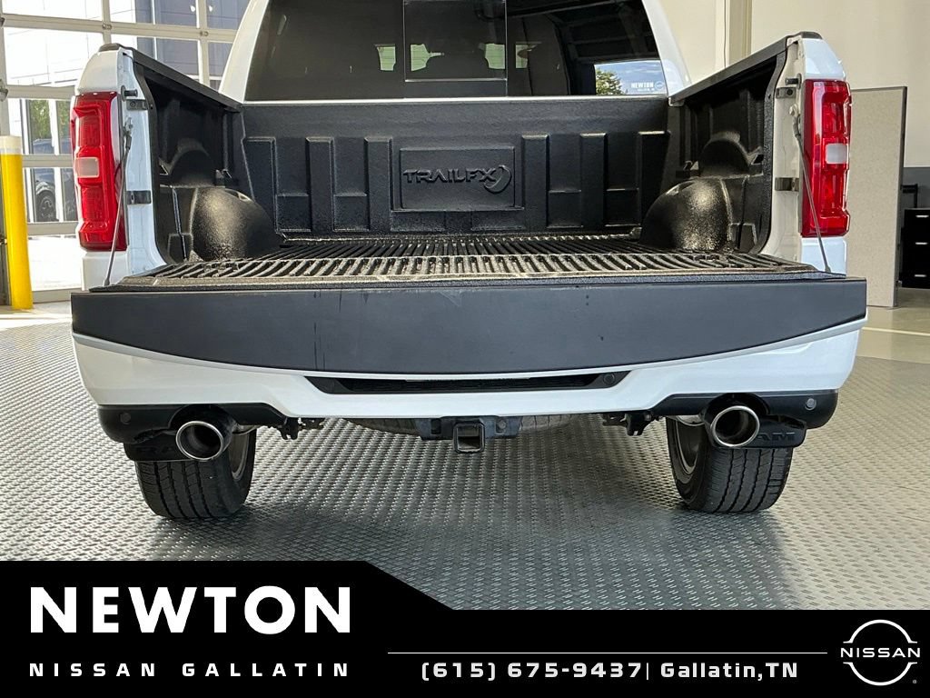 Used 2025 RAM 1500 Big Horn AWD/4WD image 11