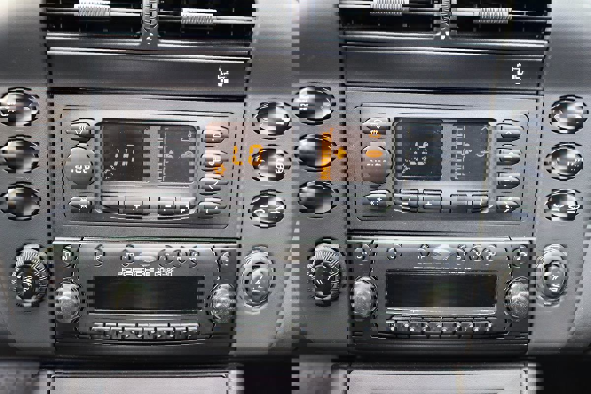 Used 2002 Porsche 911 Carrera image 27