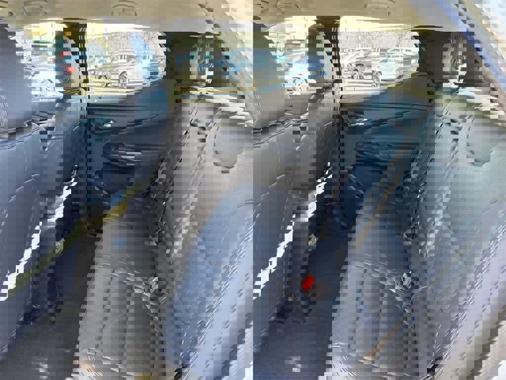 Used 2023 Chevrolet Bolt EUV LT w/ Convenience Package image 27