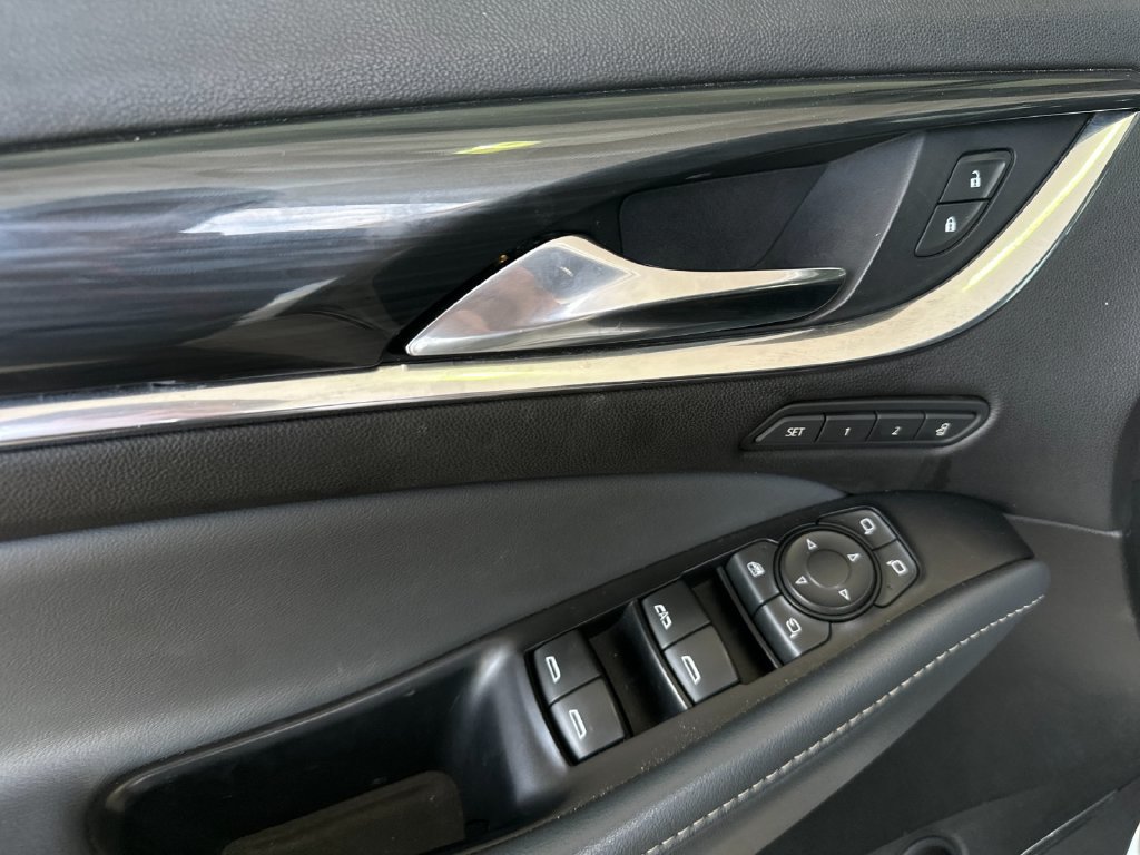 Used 2022 Buick Enclave Premium FWD image 10