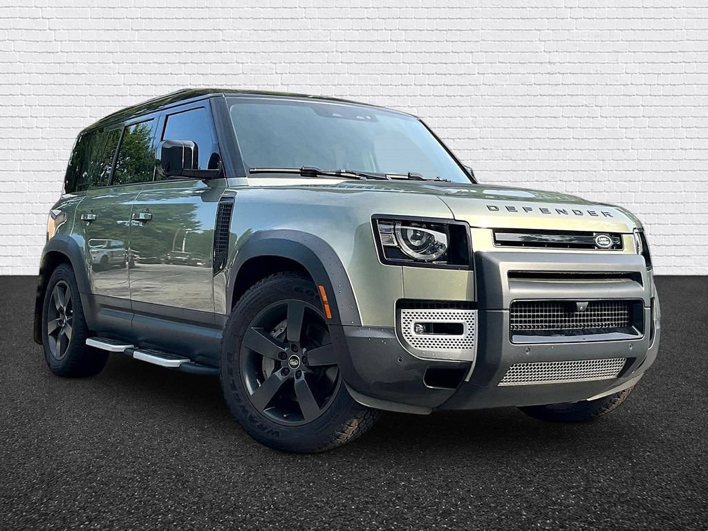 Used 2023 Land Rover Defender 110 SE AWD/4WD image 3