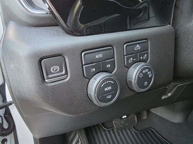 Used 2022 Chevrolet Silverado 1500 LT AWD/4WD image 16