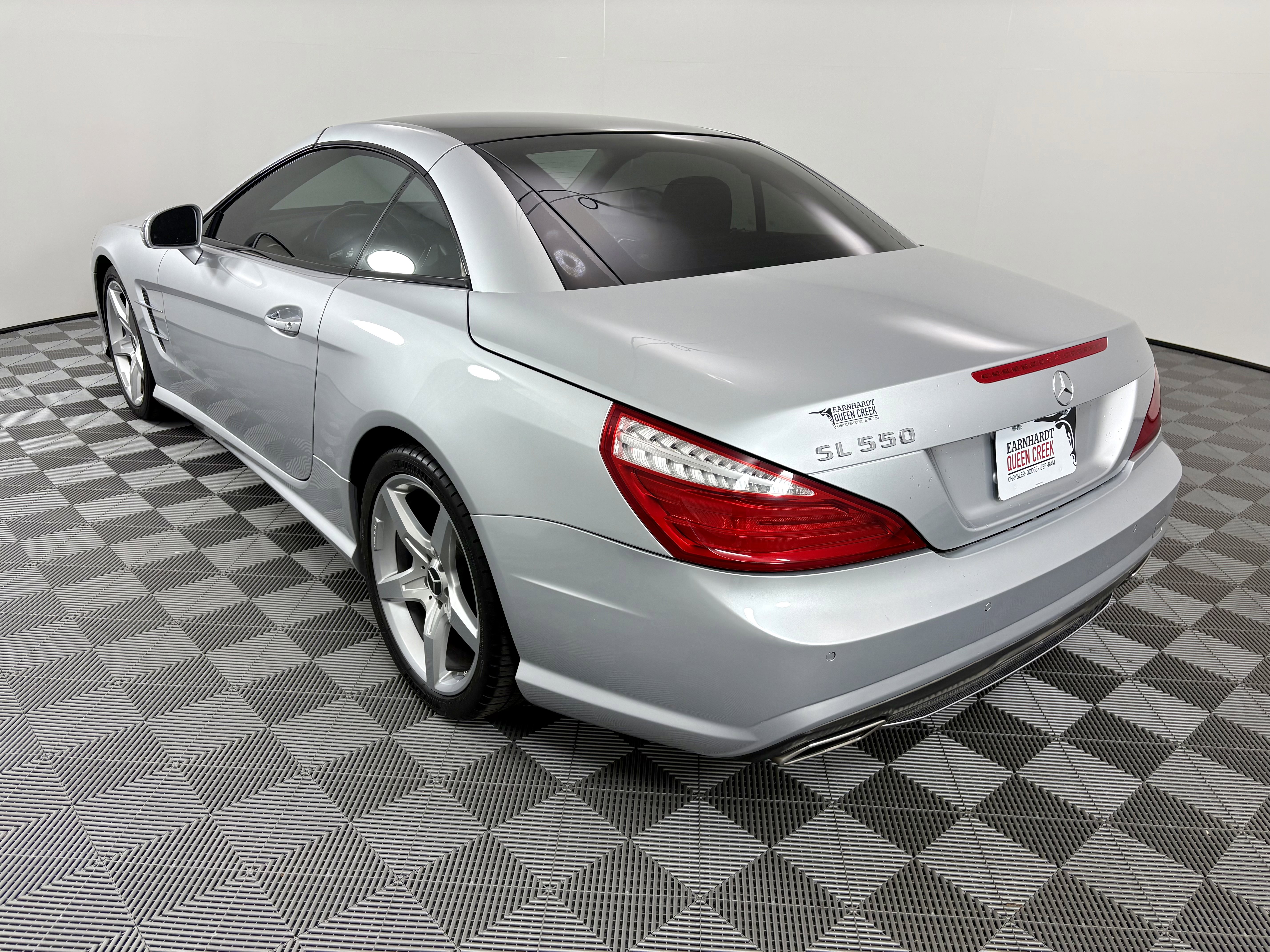 Used 2013 Mercedes-Benz SL 550 image 3