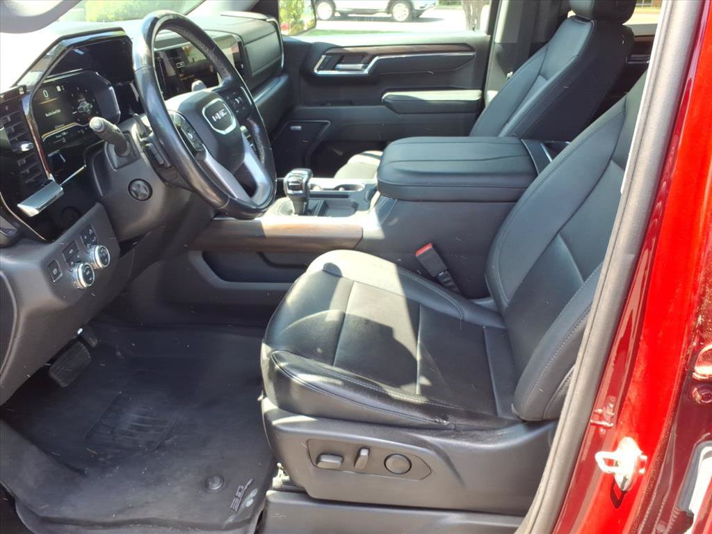 Used 2023 GMC Sierra 1500 SLT w/ SLT Premium Plus Package AWD/4WD image 5