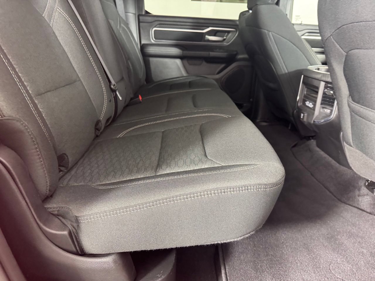 Used 2025 RAM 1500 Big Horn AWD/4WD image 37