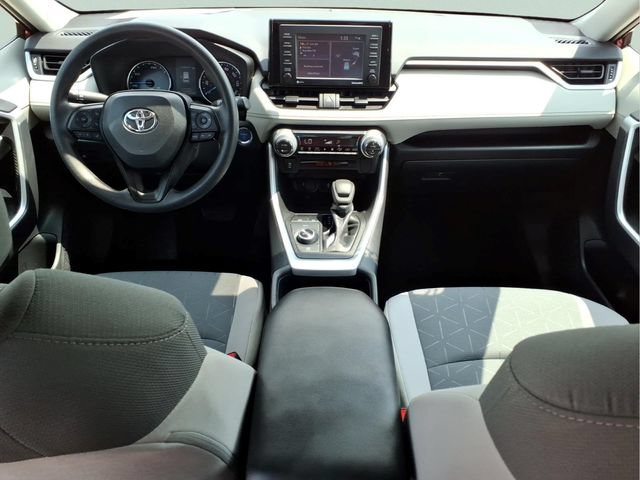 Used 2022 Toyota RAV4 XLE AWD/4WD image 21