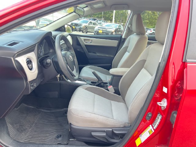 Used 2019 Toyota Corolla LE w/ LE Premium Package FWD image 15
