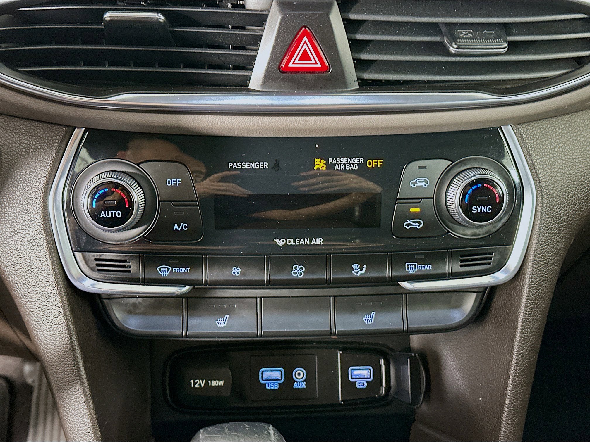 Used 2019 Hyundai Santa Fe Limited image 23