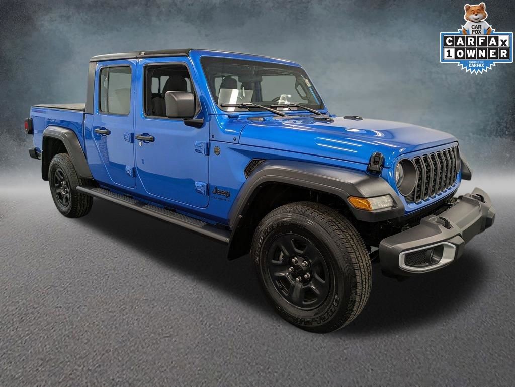 Used 2024 Jeep Gladiator Sport image 3