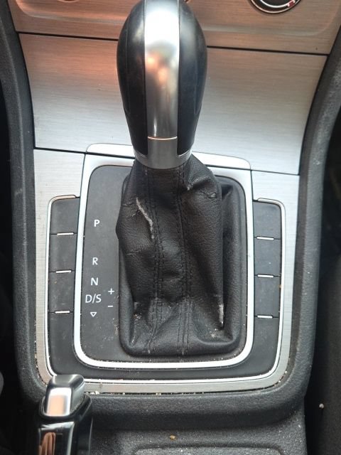 Used 2015 Volkswagen Golf S FWD image 31